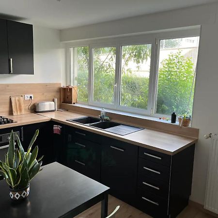 Ferienwohnung Cretaux T3 Et Parking Prive. Nantes Exterior foto